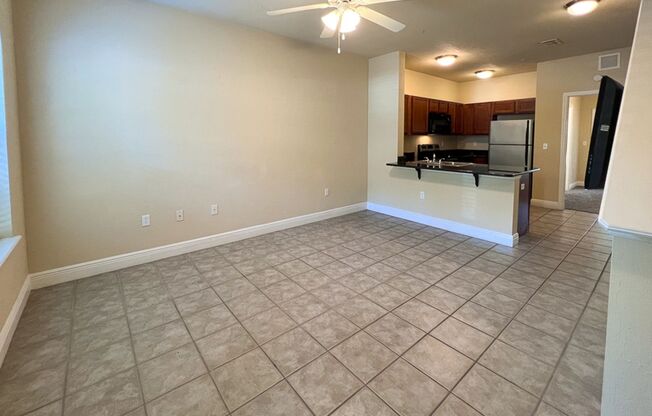 3-Bed/3-Bath Condo in Chase Hollow Available early-August!