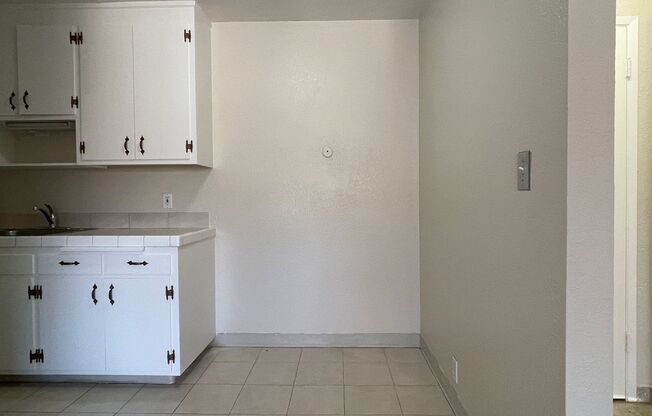 1 bed, 1 bath, 590 sqft, $1,995, Unit #7