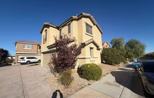 Large 4BR/2.5BA Family Home in Southwest Las Vegas