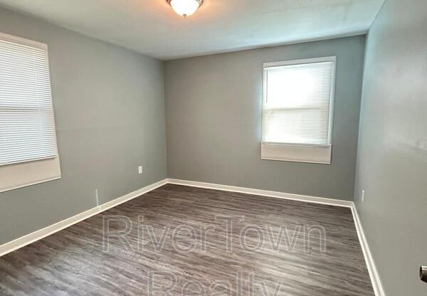 1768 KANSAS ST