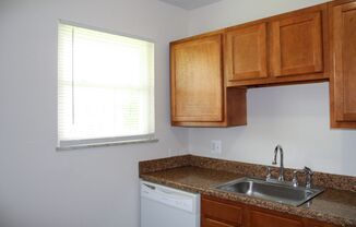 1 bed, 1 bath, 634 sqft, $690, Unit LeParc-121