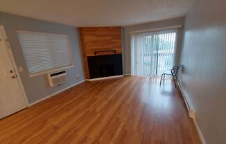 2 beds, 2 baths, $1,600