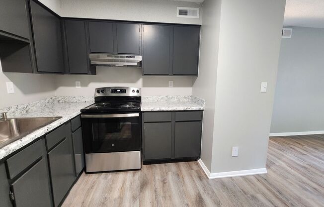 2 beds, 1 bath, 725 sqft, $775, Unit 222