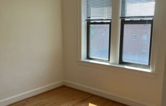 2 beds, 1 bath, $1,700, Unit 2S