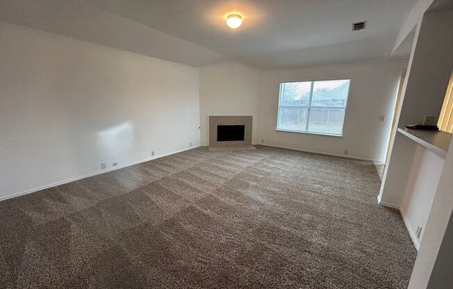 Move in ready! 3 Bedroom 2 Bath with a study in Eagle MT-Saginaw ISD