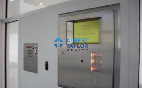42 8th St 4101