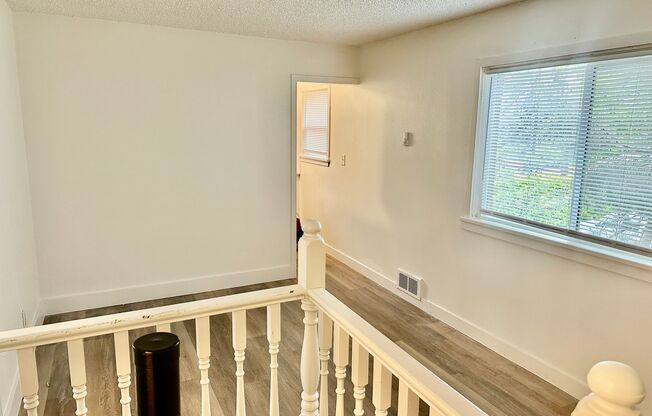 808 W 11th Ave