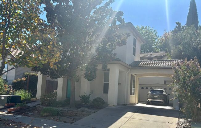 Stunning W. Sac 4/3.  Steps From The Lake!  Please reference ad for viewing!!