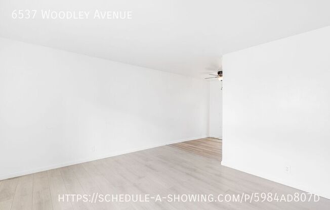 6537 WOODLEY AVE