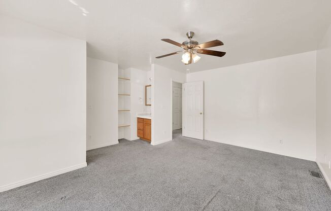 2 beds, 1.5 baths, 1,200 sqft, $1,450, Unit I-1