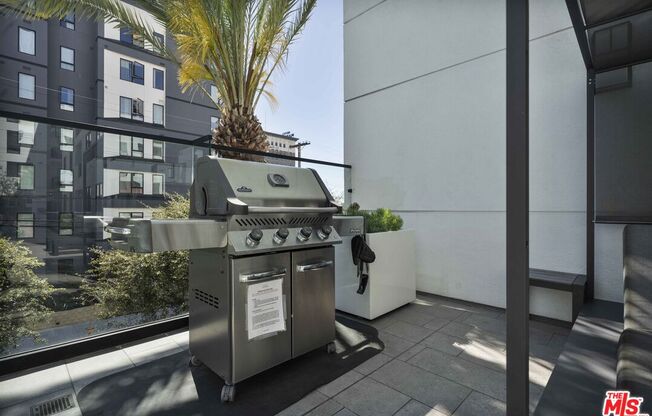 2 beds, 1.5 baths, 1,130 sqft, $3,000, Unit 413