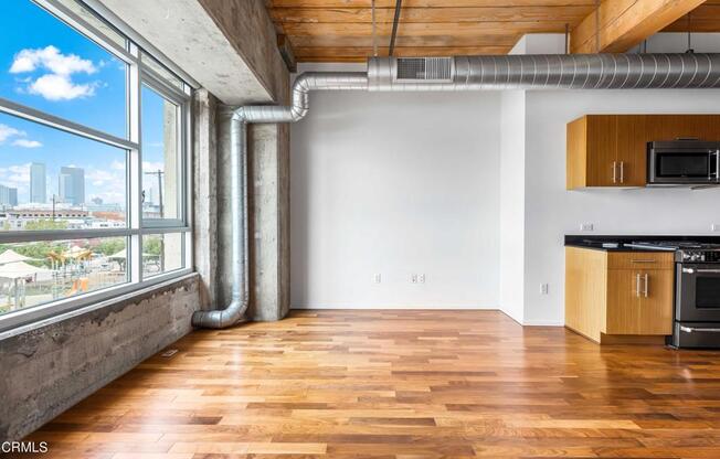 1 bed, 1 bath, 950 sqft, $3,600, Unit 325