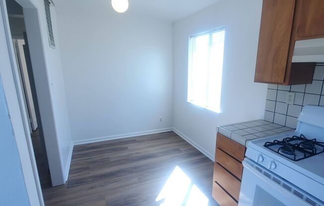 Nice 1bd/1ba Duplex in DT Livermore