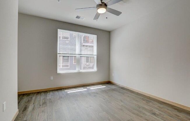 1 bed, 1 bath, 592 sqft, $1,800, Unit 217