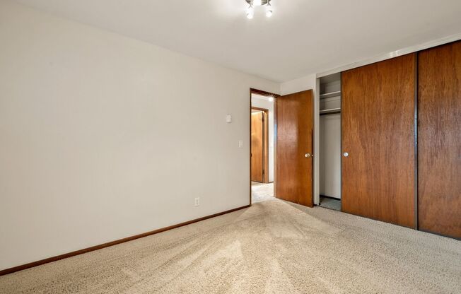 2 beds, 1 bath, 700 sqft, $1,795, Unit 408