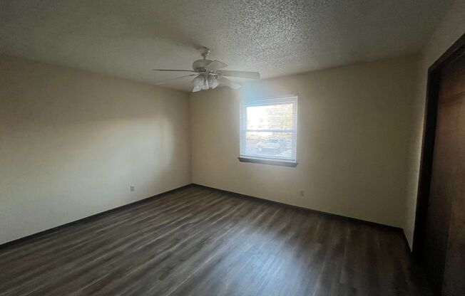 2 beds, 1 bath, 850 sqft, $675, Unit 202