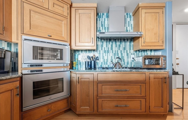 3 beds, 2.5 baths, 1,892 sqft, $8,550, Unit 26F