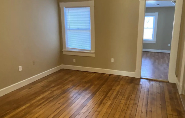 1 bed, 1 bath, 800 sqft, $995, Unit 60B