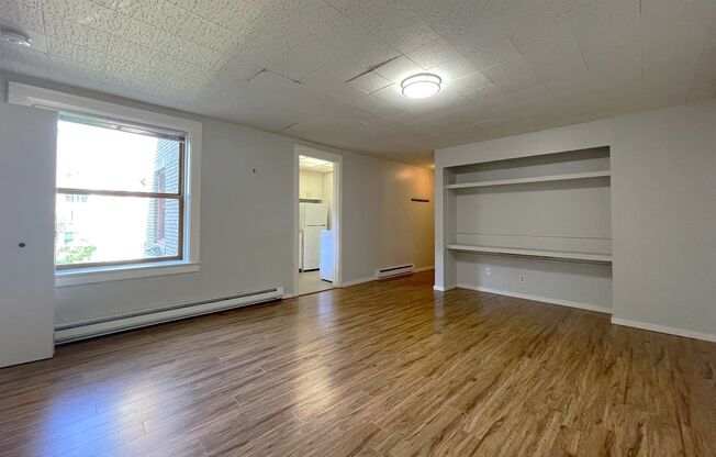 1 bed, 1 bath, 450 sqft, $1,395, Unit 320