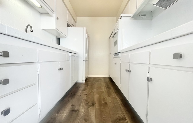1117 6 ST