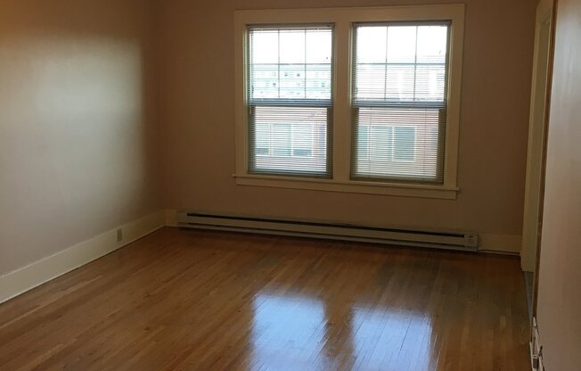 Studio, 1 bath, 485 sqft, $1,575