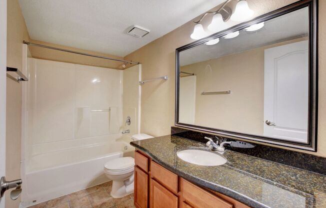 3 beds, 2 baths, $1,520, Unit # 1039
