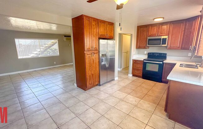 850 E. Washington Ave