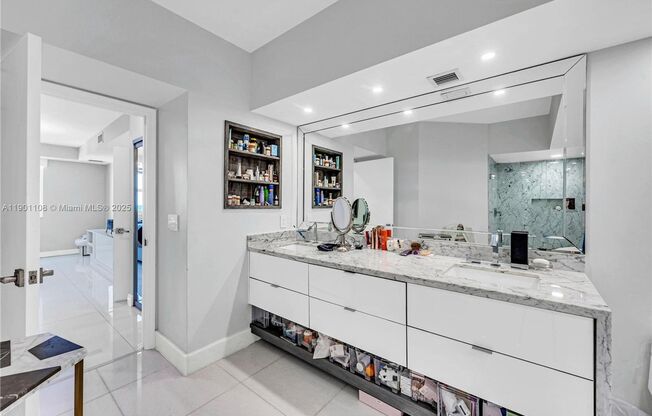 3 beds, 3 baths, $7,800, Unit APARTMENT 1003