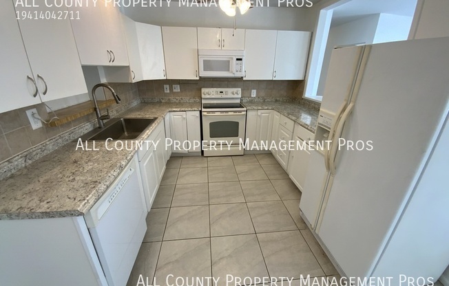 255 SHAMROCK BLVD
