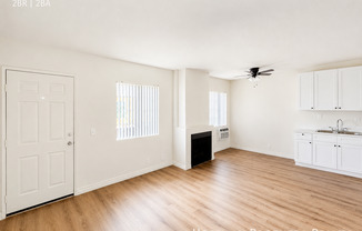 15552 NORDHOFF ST