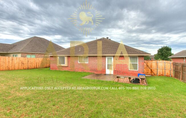 3 beds, 2 baths, $1,850