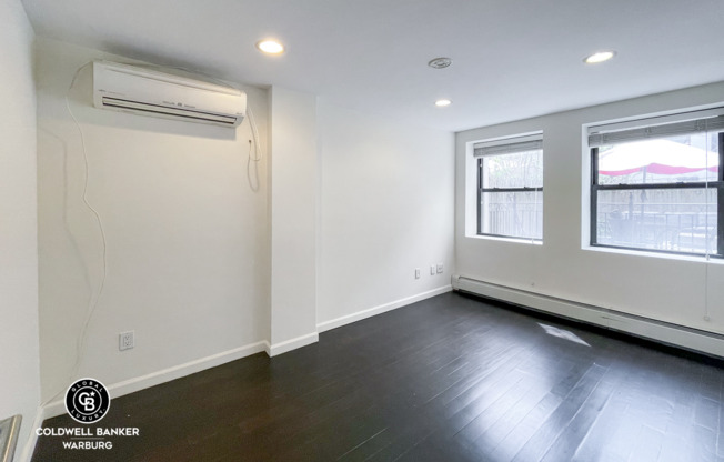 38 W 83 ST