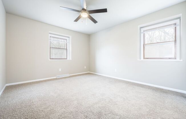 3 beds, 2 baths, 1,300 sqft, $2,480, Unit 3111-5