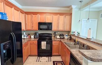 2 beds, 2 baths, $2,100