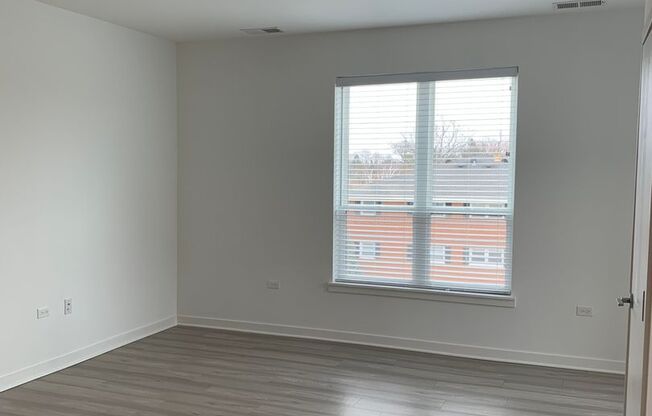 3 beds, 2 baths, 1,353 sqft, $3,665, Unit 302
