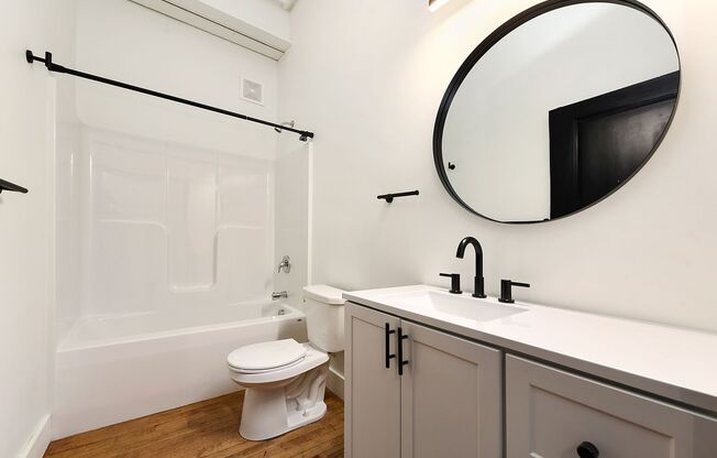 1 bed, 1 bath, 400 sqft, $1,250, Unit Bowtie High-211