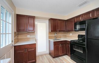 2716 - YEAA Duplex