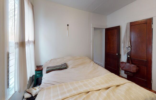 2 beds, 1 bath, $1,995, Unit Unit 2 (1st Fl)