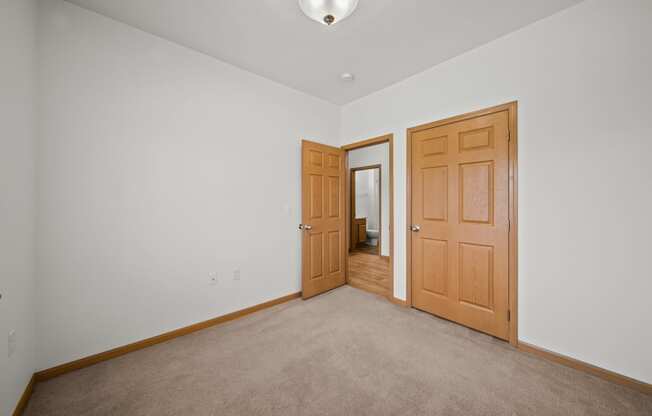 Remington Village Apartments Vacant Bedroom