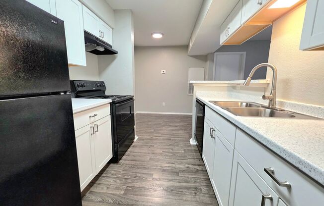 2 beds, 2 baths, 967 sqft, $1,299, Unit 614