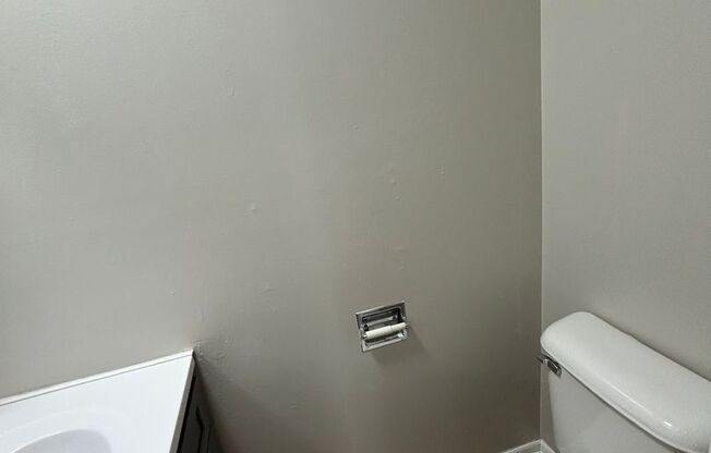 2 beds, 1.5 baths, 1,100 sqft, $1,199, Unit 339