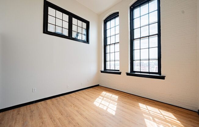 2 beds, 2 baths, $1,525, Unit Apartment 101