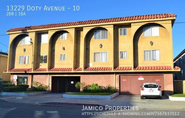 13229 Doty Avenue
