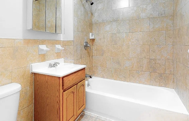 376 W 127 ST