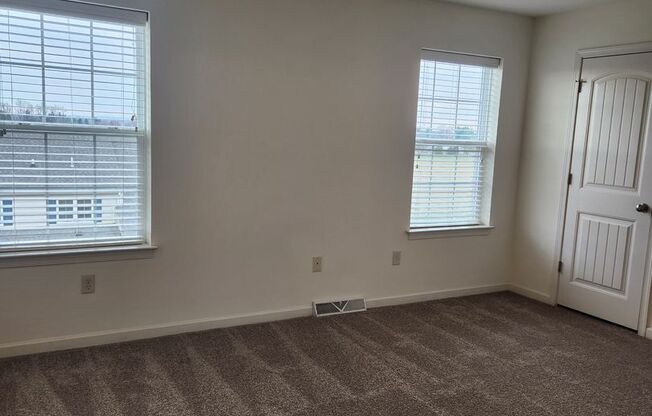 2 beds, 2.5 baths, 1,316 sqft, $1,965, Unit SU10_104