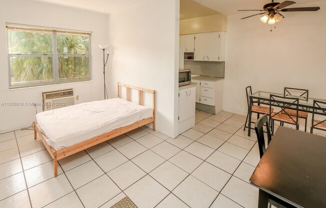 1250 S Alhambra Cir