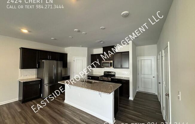 2424 CHERT LN
