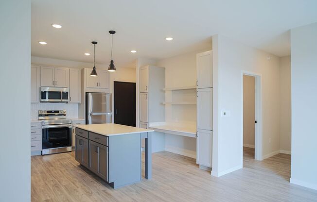 1 bed, 1 bath, 898 sqft, $1,795, Unit 507