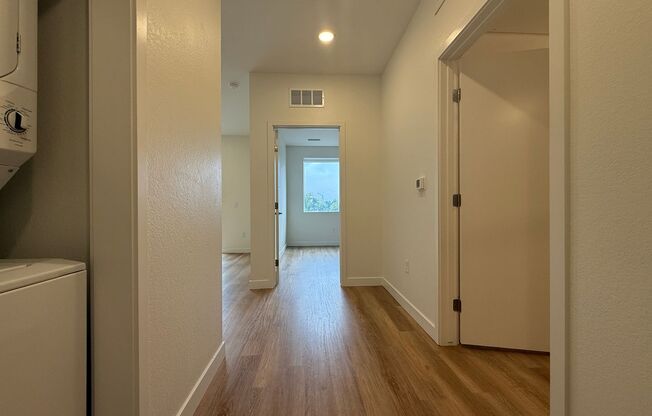 1 bed, 1 bath, 751 sqft, $1,995, Unit 208