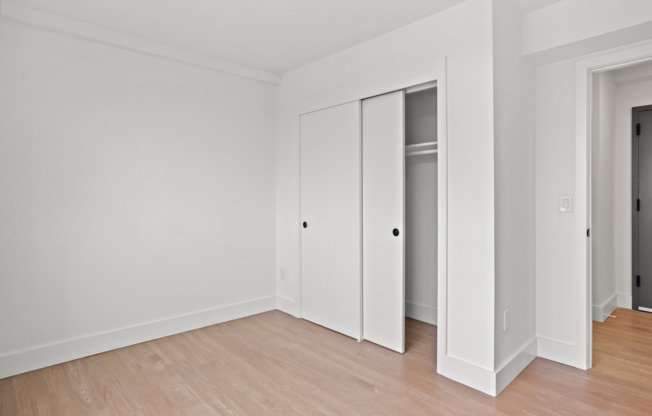3 beds, 2 baths, 910 sqft, $2,600, Unit 104